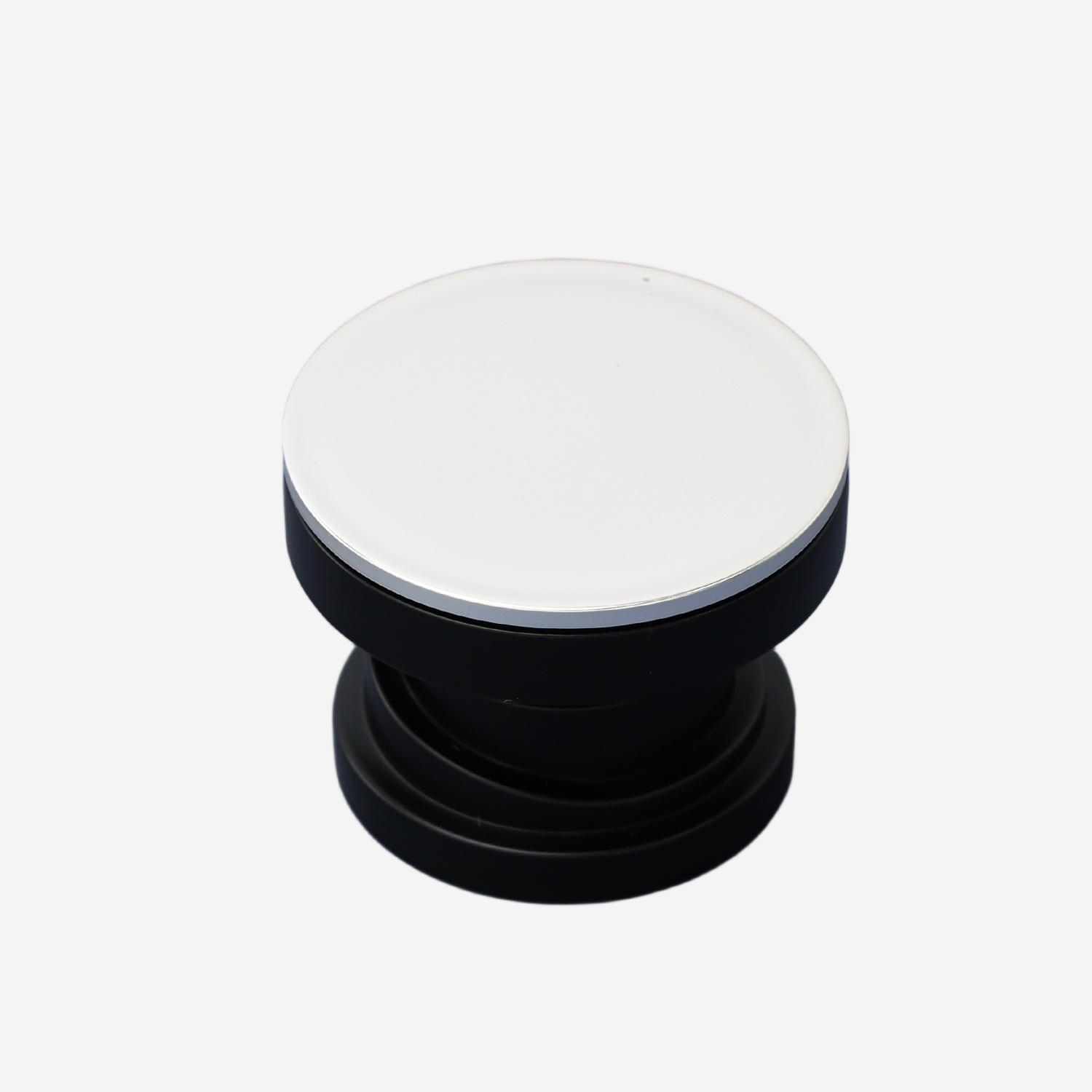 Wholesale Silver Tone Top Black Contoured Perfume Cap