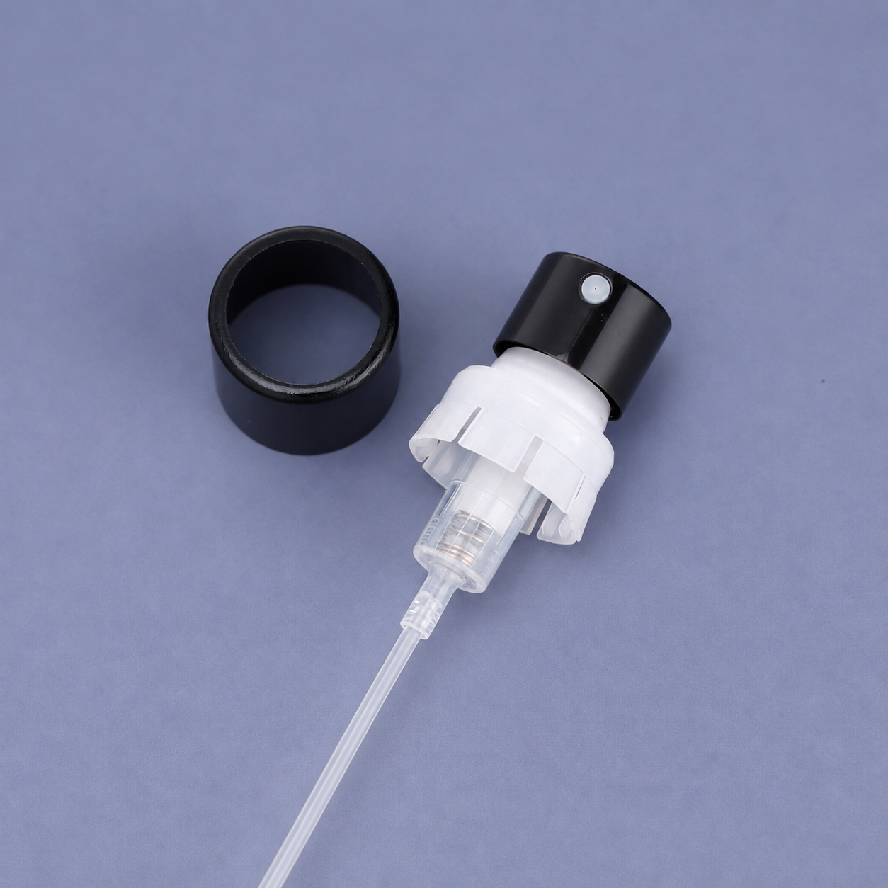 Wholesale 15mm Black Plastic-Mount Perfume Spray Pump with Collar